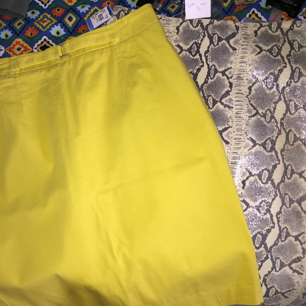 I even went through pieces waiting in my queue to be worn and blogged. I love these skirts but they're just a bit tight. Okay, they fit me like a sausage, so the only responsible thing to do is donate them and hope they find someone (skinnier) who finds them joyful.