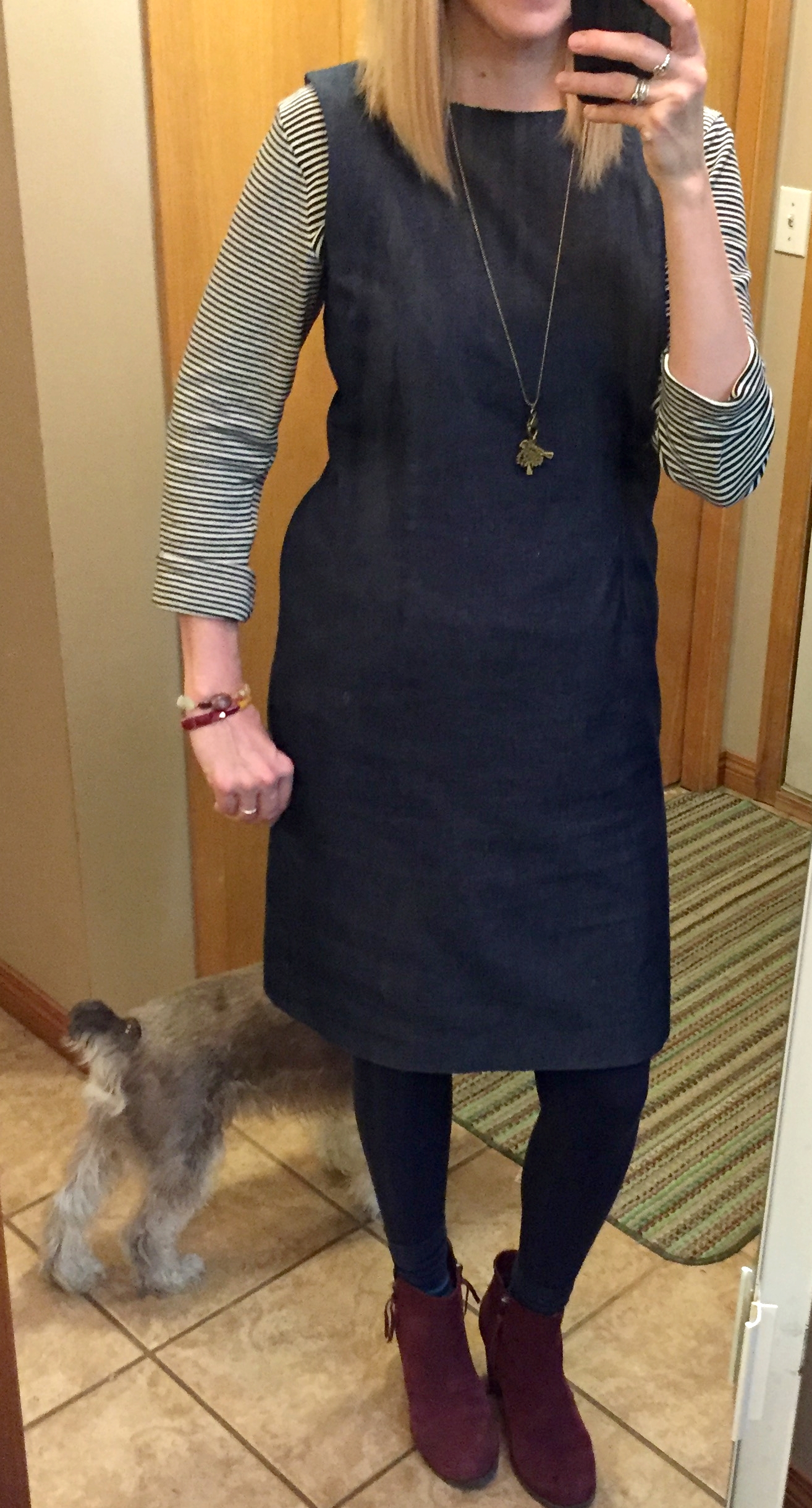 I selected my denim sheath on purpose - it looks good with ALL accessories, but on its own... meh.