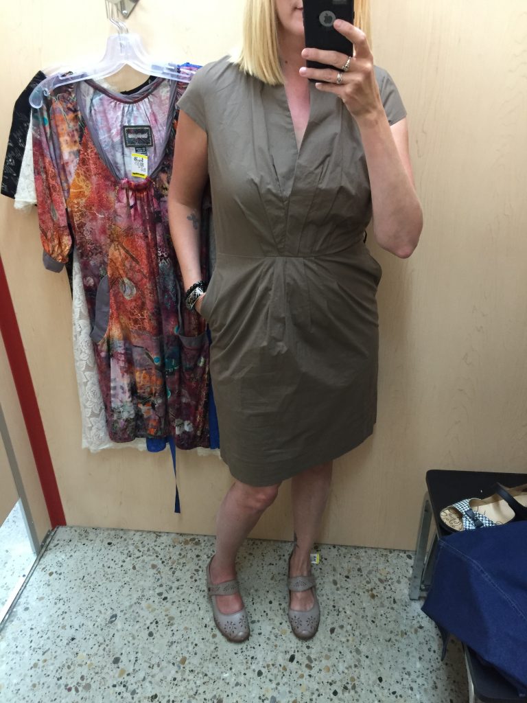 But Adina found me this Hugo Boss cotton dress sans belt with pockets for $8!!! Couldn't find the exact dress on line but similar dresses run for at least $350 - $4-hun or more! Thanks Adina!