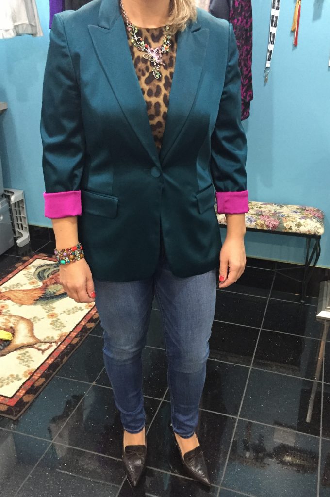 The leopard top also looks fab with her teal blazer and since it happens to have a jewel-tone lining, why not cuff the sleeves (Tip #4 for adding a casual, youthful vibe to your blazers) and add some jewel-tone accessories?! 